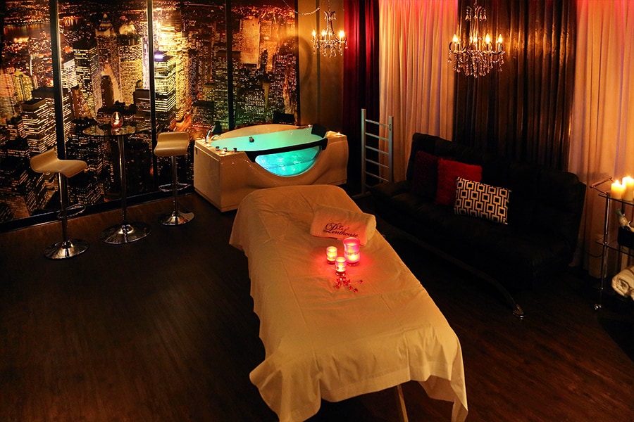 Soothing erotic massage in Montreal